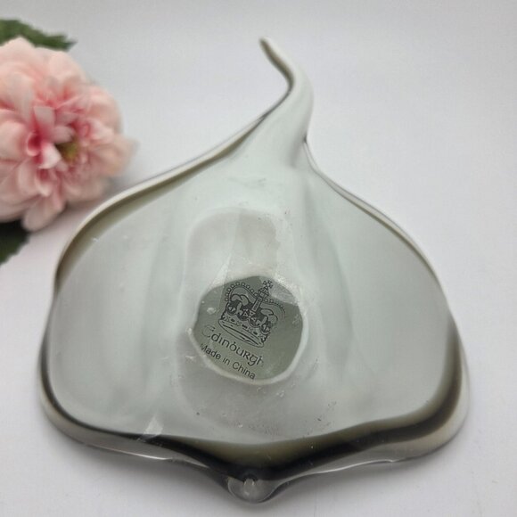 VTG Edinburgh Art Glass Stingray Sculpture MCM Style Smoked Grey Marine Figurine - Picture 6 of 7
